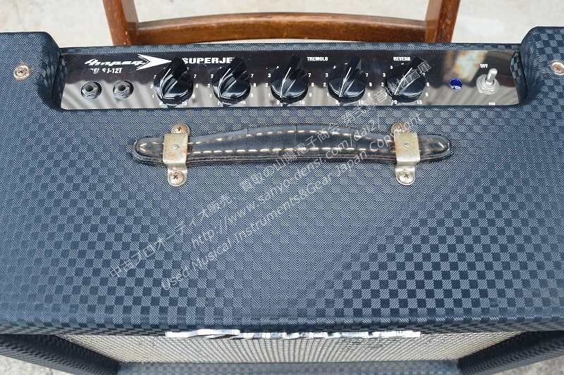 AMPEG アンペグギター用 真空管アンプSJ-12T スーパージェット トレモロ／リバーブ搭載 フットスイッチ付き -