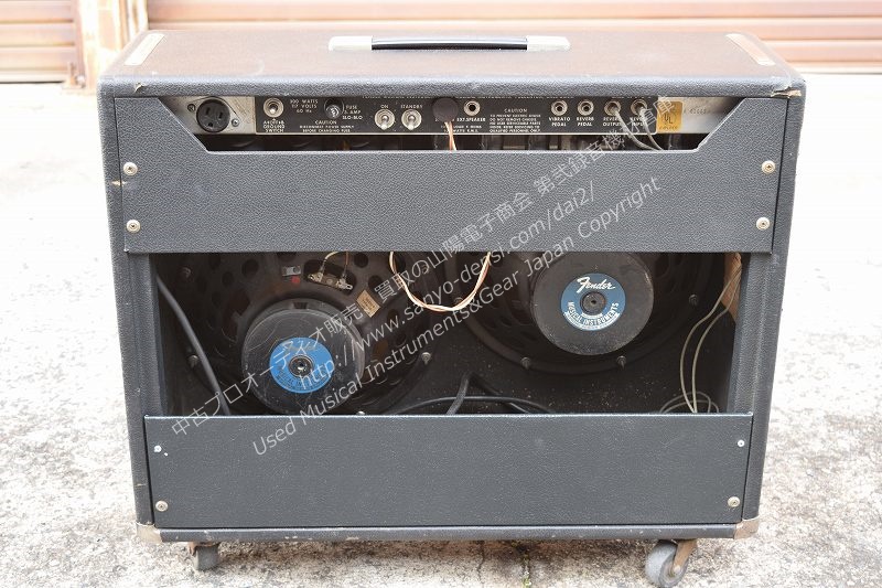 【中古販売　ギターアンプ】 FENDER TWIN REVERB 1973 100W