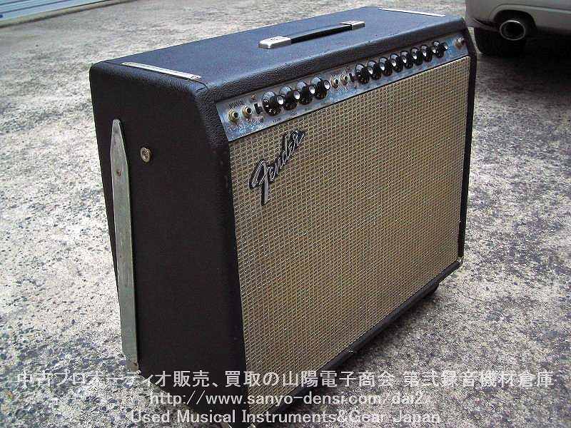 �y���Ô̔��@�M�^�[�A���v�z FENDER TWIN REVERB�@1974