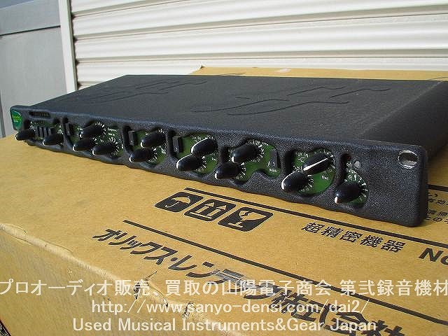 ���Ë@�ށ@�@focusrite green3 �}�C�N�v���@�R���v�@
