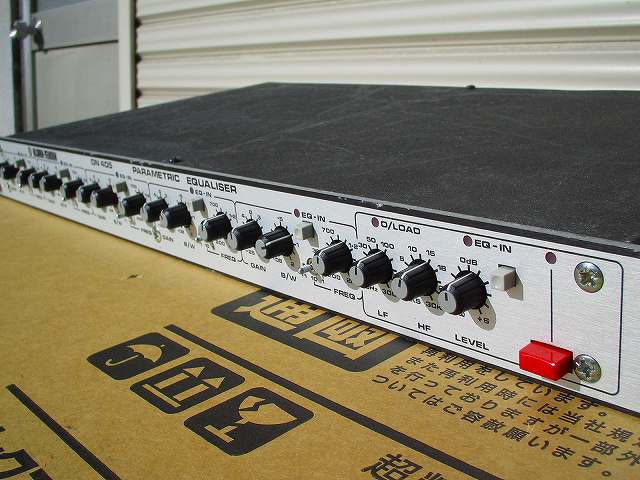 中古機材　KLARK-TEKNIK DN405 パラメトリックイコライザー