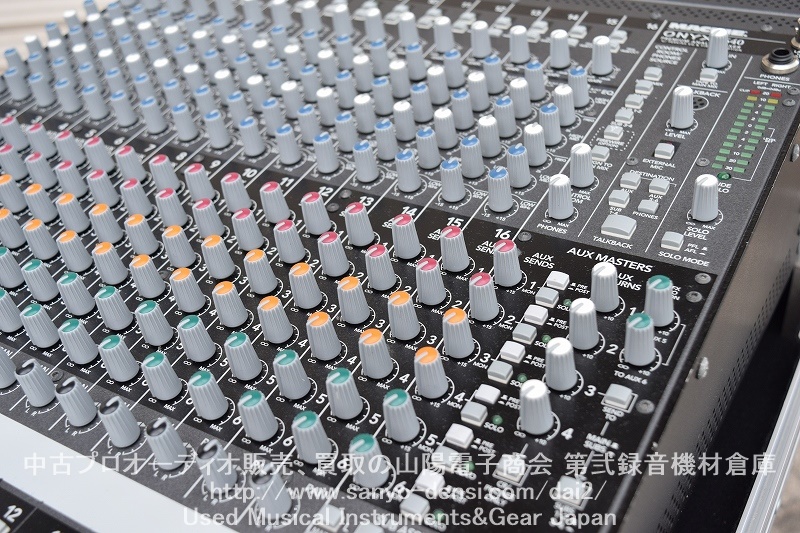 Mackie Onyx 1640i Firewireレコーディングミキサー