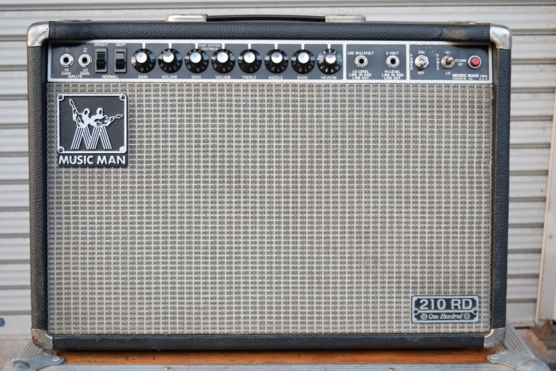 中古音響機材 MUSICMAN 210RD-100 100W ギターアンプ 全国発送。