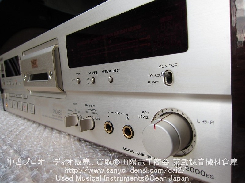 ���� SONY DTC-2000ES DAT