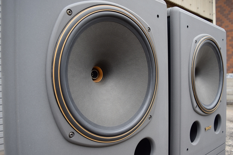 タンノイスタジオシリーズSystem215