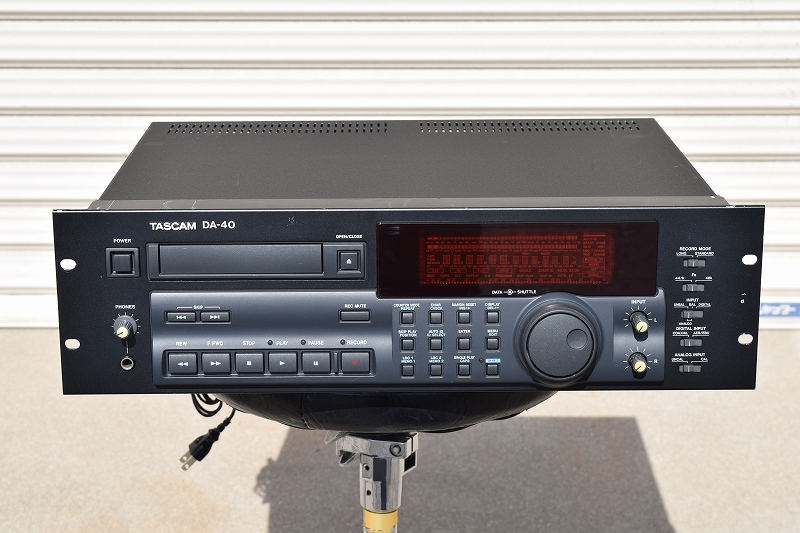 中古 TASCAM DA-40 業務用DAT