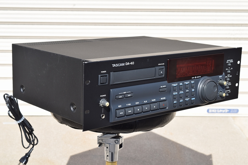 中古 TASCAM DA-40 業務用DAT