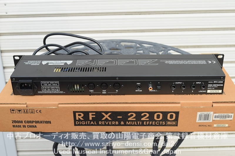 全国配送無料！★ZOOM RFX-2200デジタルリバーブ&マルチエフェクト