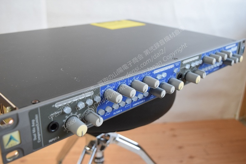 AMEK DMCL Dual Mic Pre Compressor/Limiter 中古レコーディング機材 コンプ/リミッター マイクプリ 山陽電子商会　第弐録音機材倉庫
