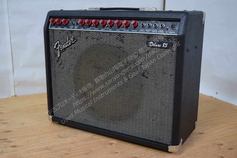 FENDER DELUXE 85 85W 中古ギターアンプ 山陽電子商会 第弐録音機材倉庫