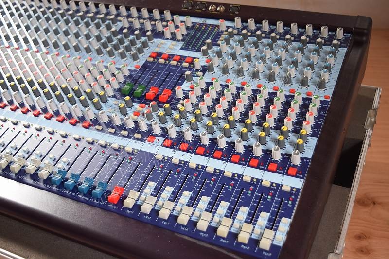 中古　MIDAS VENICE 320 アナログミキサー　全国通信販売