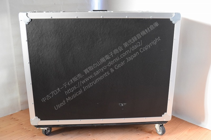 PULSE (パルス）のミキサー用ケース、MIDAS M32/M32 Live用、キャスター付き。山陽電子商会 第弐録音機材倉庫