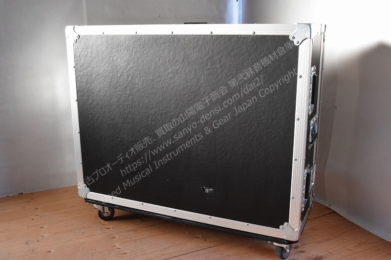 PULSE (パルス）のミキサー用ケース、MIDAS M32/M32 Live用、キャスター付き。山陽電子商会 第弐録音機材倉庫