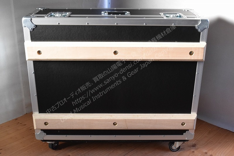 PULSE (パルス）のミキサー用ケース、MIDAS M32/M32 Live用、キャスター付き。山陽電子商会 第弐録音機材倉庫