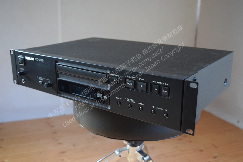 TASCAM CD-200