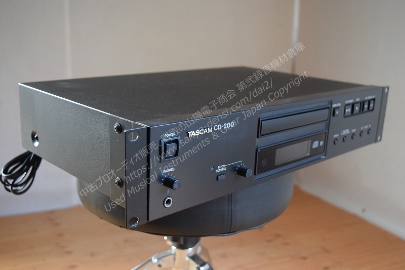 TASCAM CD-200