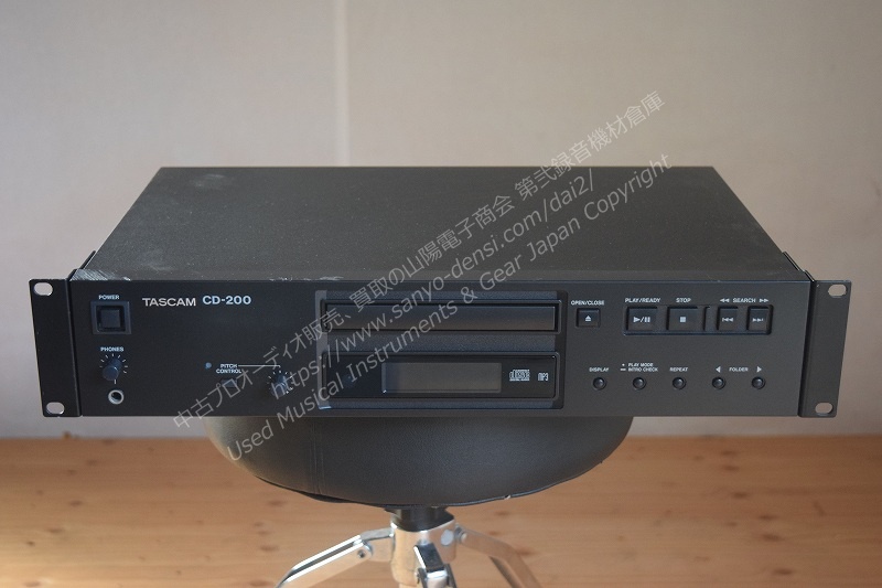 TASCAM CD-200