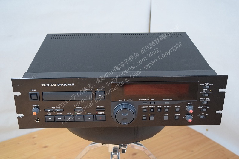 中古音響機材 TASCAM DA30mkⅡ 業務用 DAT